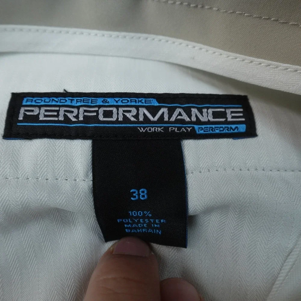 NEW Roundtree Yorke Shorts Mens 38 Beige Chino Flat Front Performance Stretch